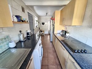 Kitchen- click for photo gallery